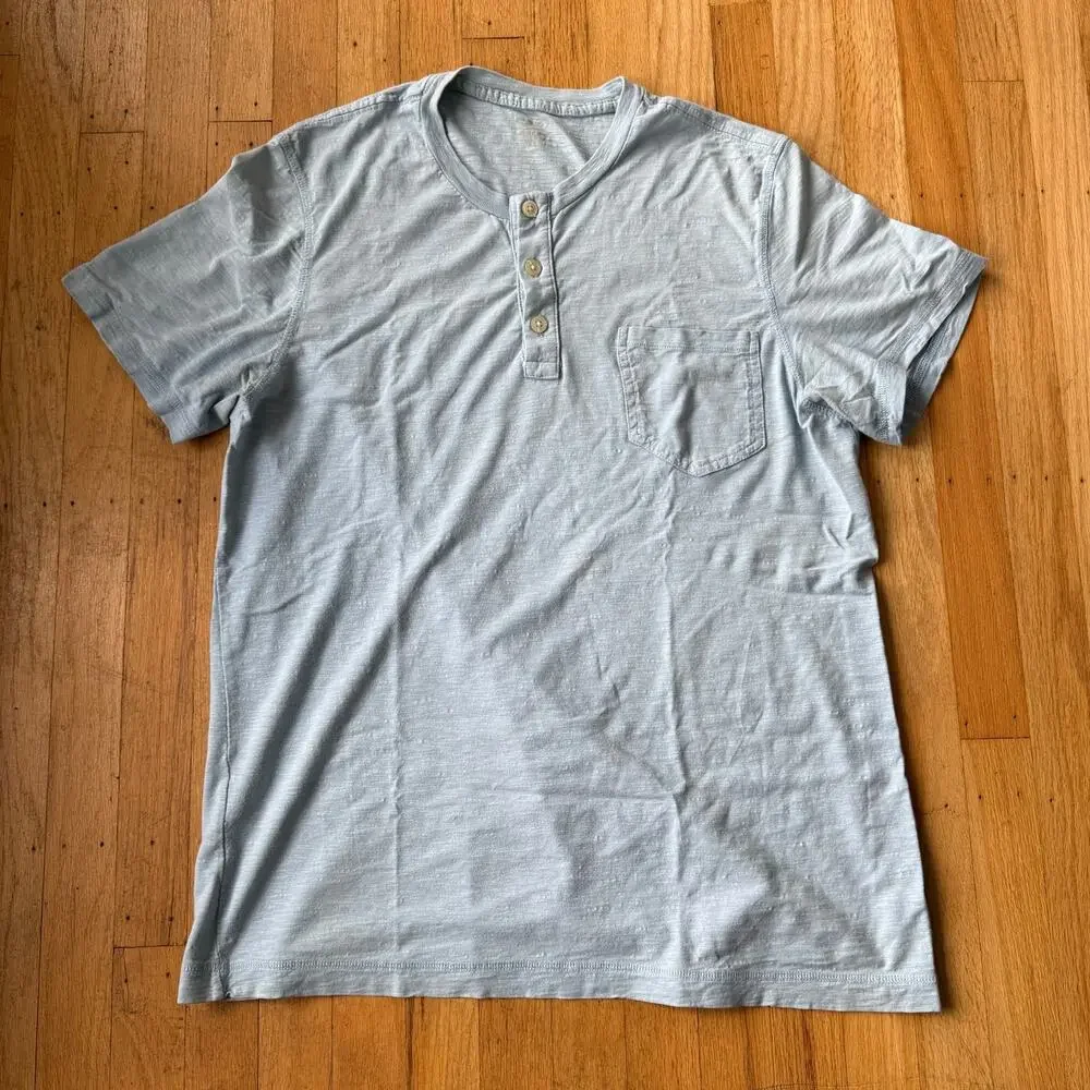 Banana Republic Men's Cotton Slub Knit Crewneck Henley Light Blue T-Shirt Sz L
